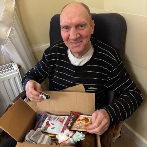 Powiększ obraz: Uśmiechy nie znikają z twarzy.